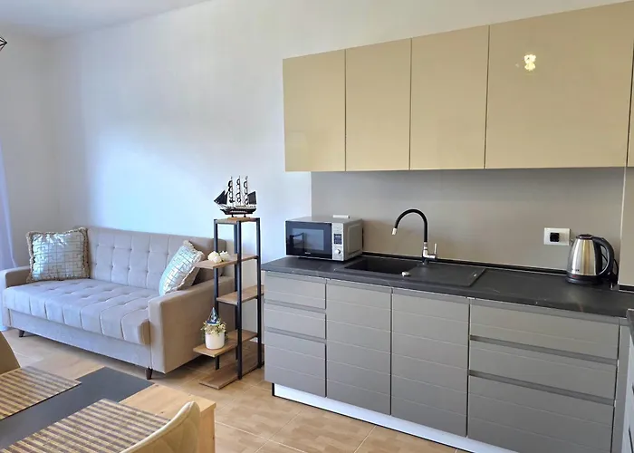 Adriatic View 076 * Golem (Tirana)